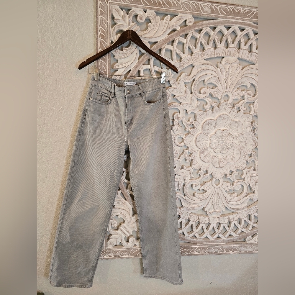 Zara Light Gray Straight Leg Jeans